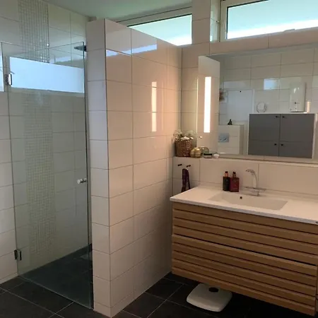 Visit Ons From A Modern And Beautiful House *